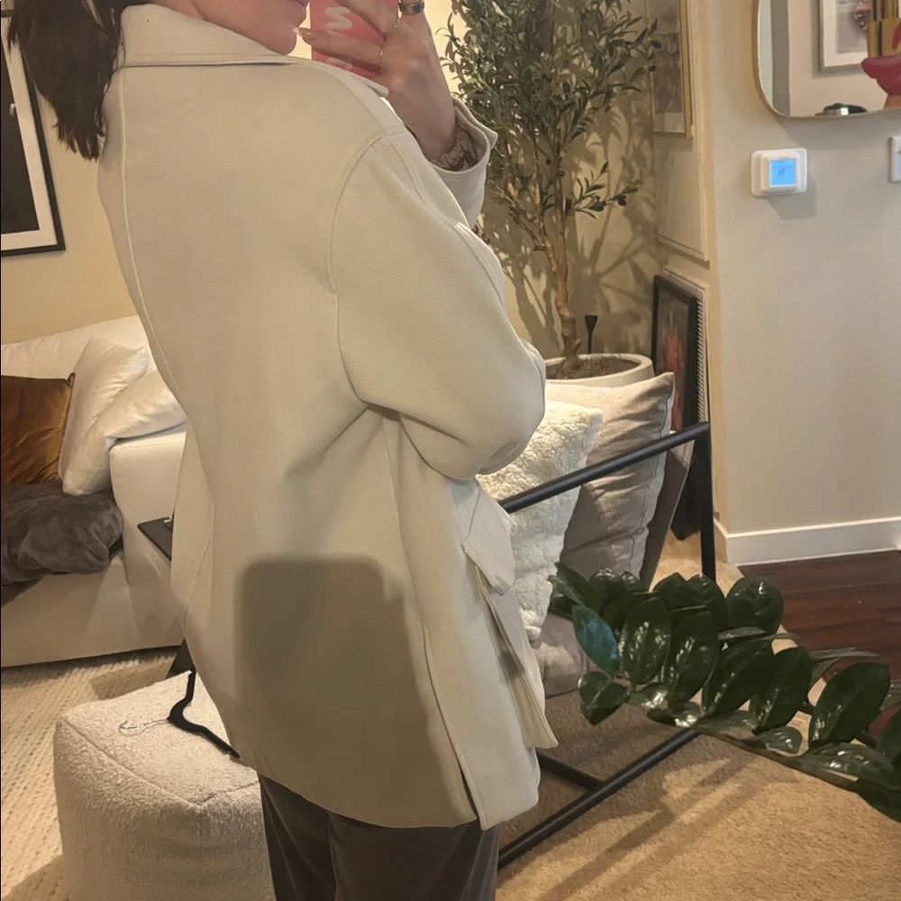 Cream Shacket - Picture 4 of 7